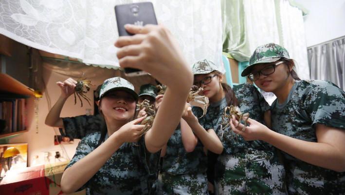 suncitygroup太阳成集团|女声优第一!三森铃子推特粉丝破百万(图2) 太阳成官网