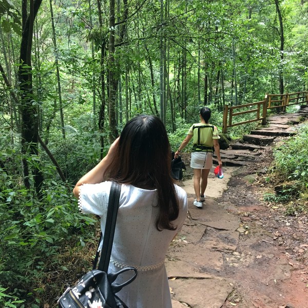 长腿小姐姐!《约会大作战》七罪的COSPLAY欣赏【suncitygroup太阳成集团】(图2) 太阳成官网